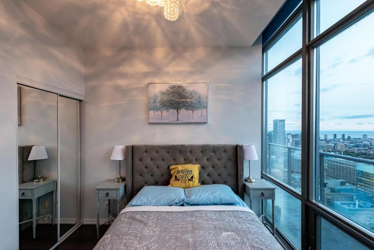 Great View High Rise In Central โตรอนโต ภายนอก รูปภาพ